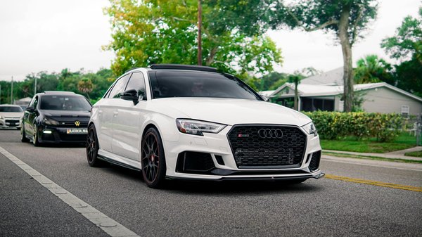 Découvrez comment louer un minibus 9 places pour vos vacances !