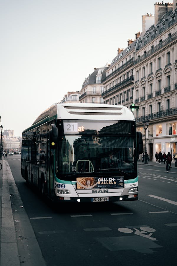 Bus rental à paris : découvrez vos options de transport idéales !